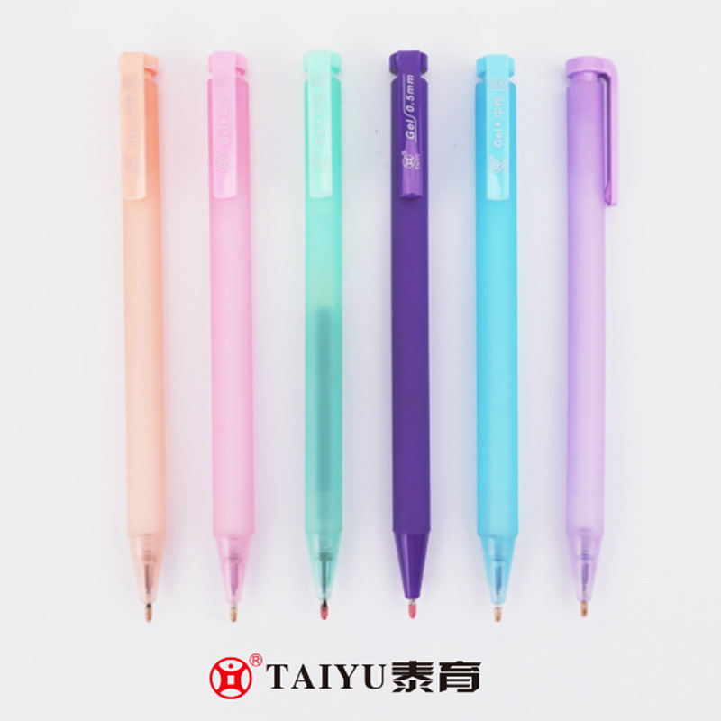 Pelajar Menggunakan Pen Gel Designgel Matte Transparan Telus Baharu 3147A